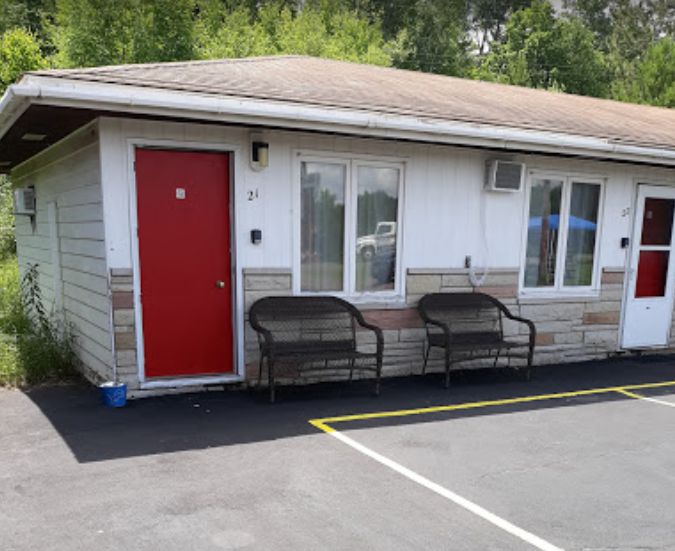 Northwoods Motel - From Web Listing (newer photo)